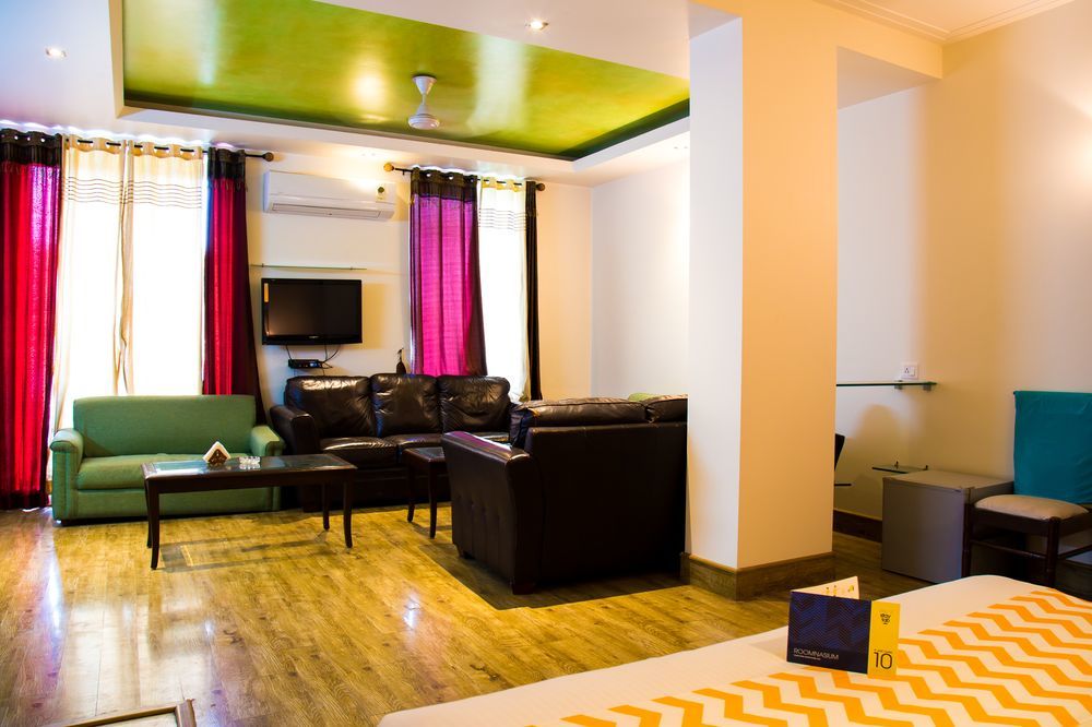 Super Collection O Sakshi Hotel Gurgáon Kültér fotó